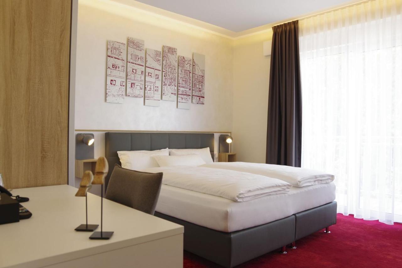 Hotel Am Waldkasino แอร์ฟวร์ท ภายนอก รูปภาพ