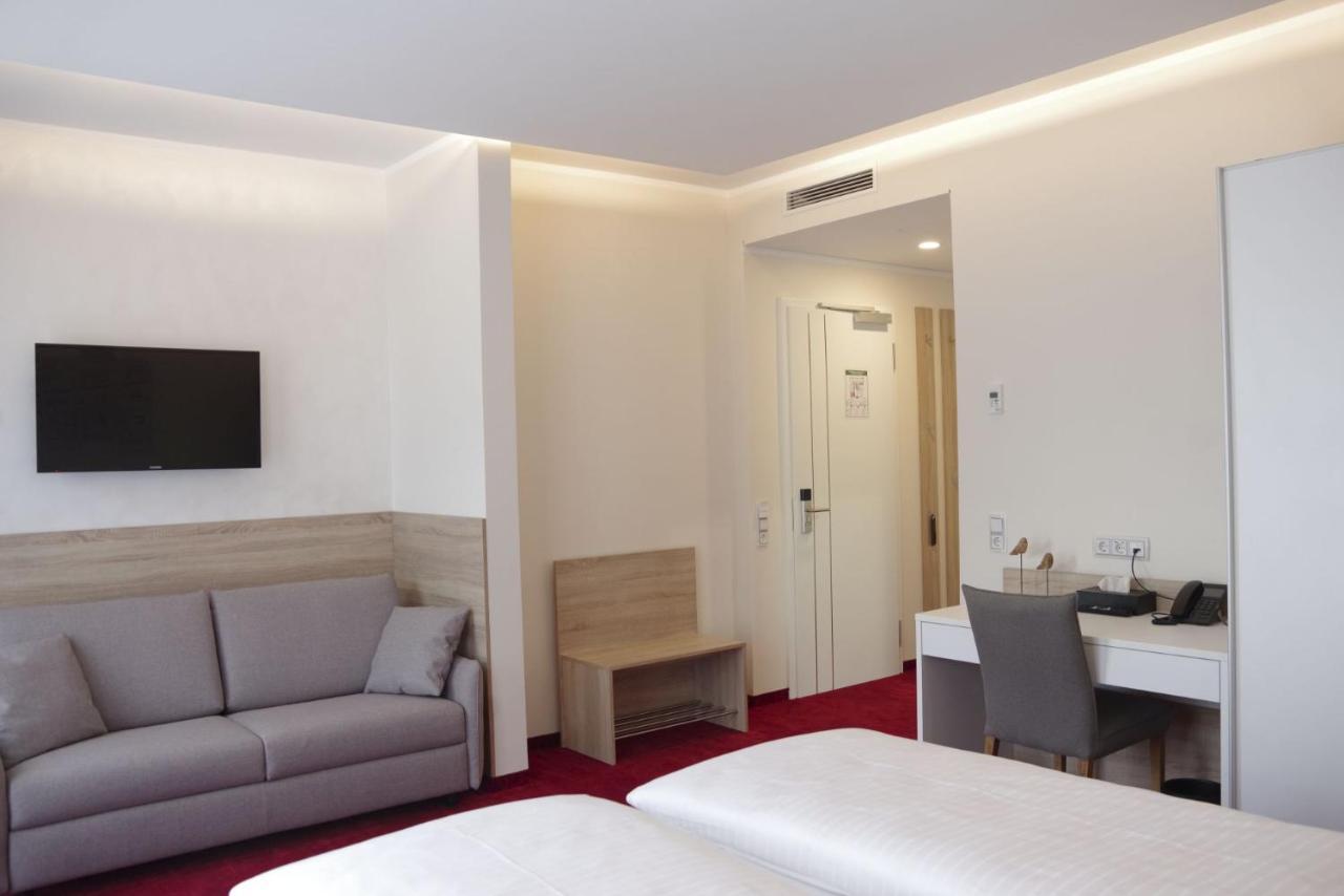 Hotel Am Waldkasino แอร์ฟวร์ท ภายนอก รูปภาพ